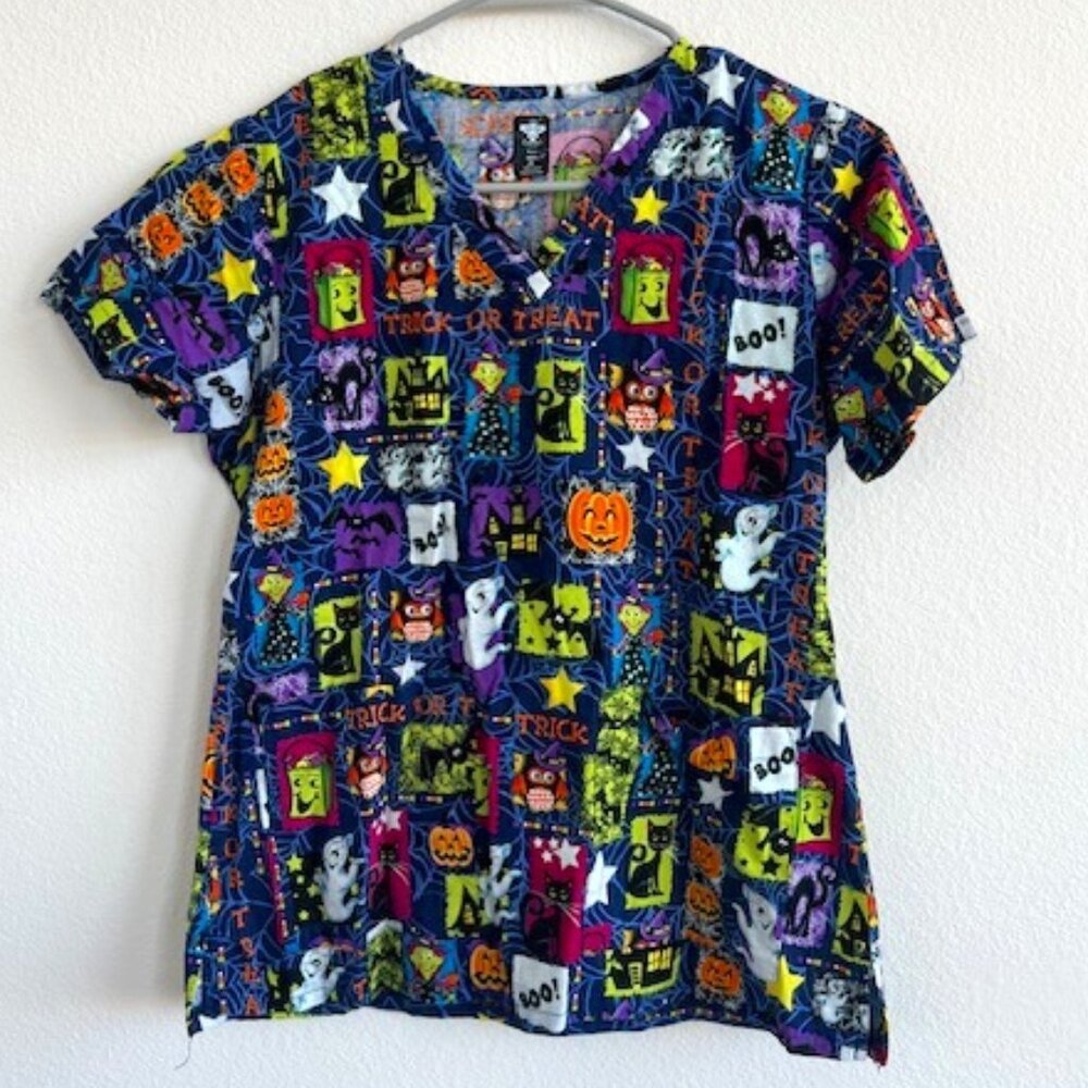 Med Couture Halloween Print Scrub Top- SMALL